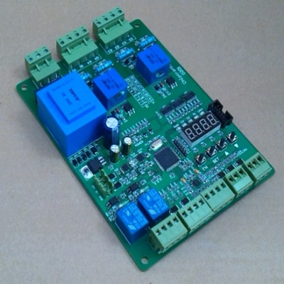 SCR control board for battery charging and discharging